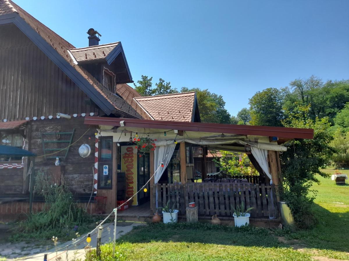 Rooms Ma La Karlovac Εξωτερικό φωτογραφία